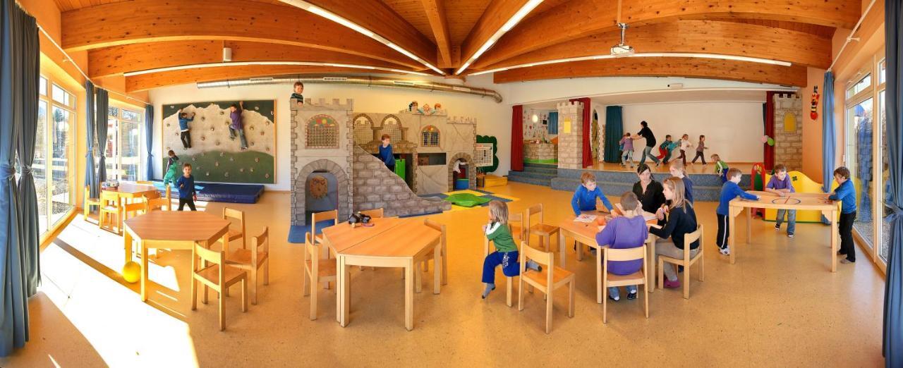 Kinderhotel Laerchenhof Obsteig Eksteriør bilde
