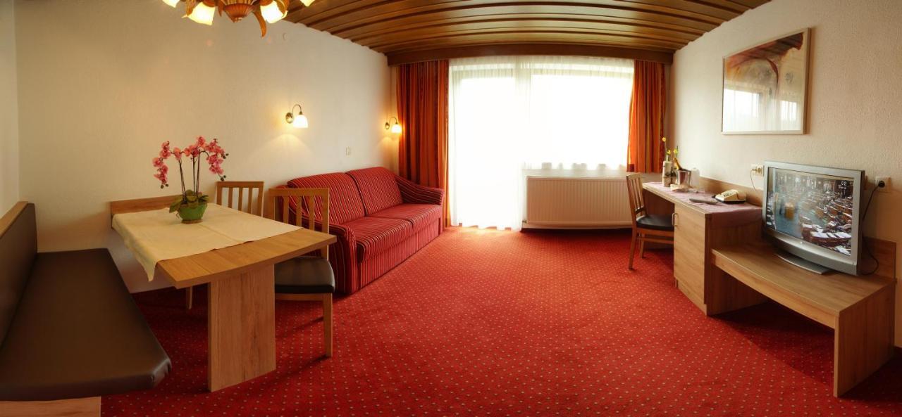 Kinderhotel Laerchenhof Obsteig Eksteriør bilde